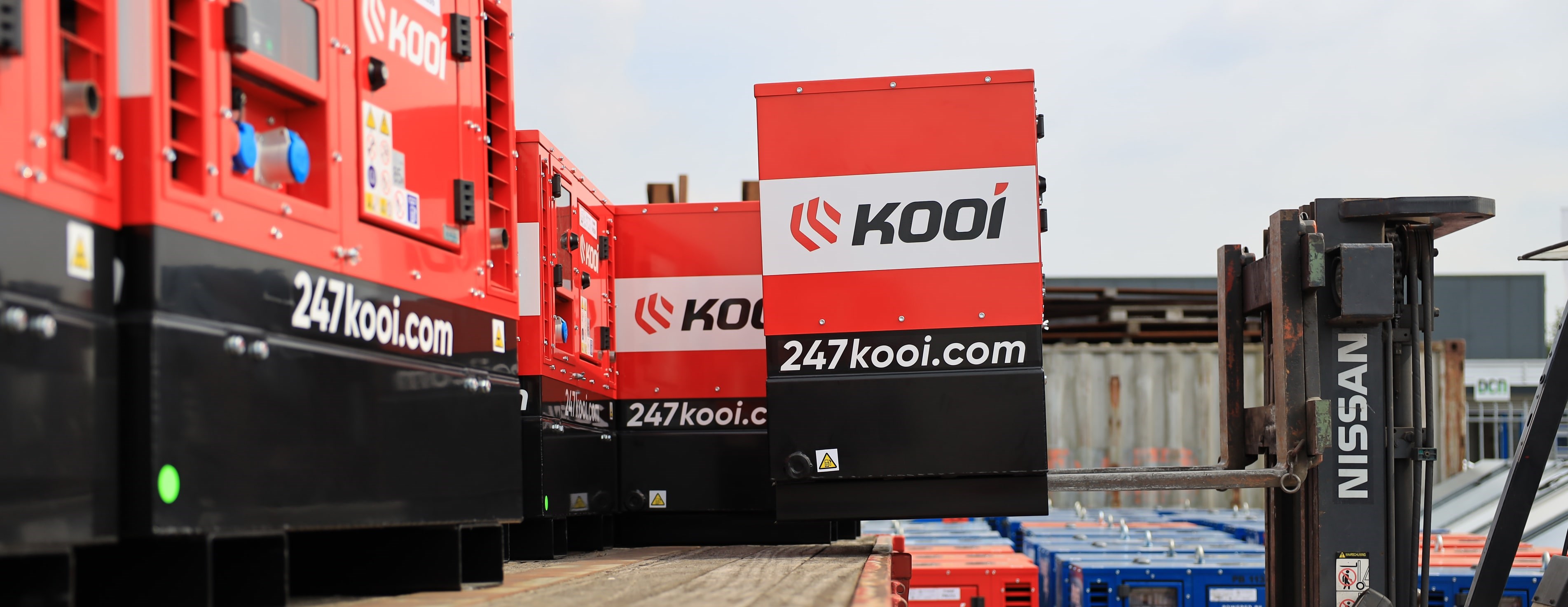 Verladung Der Mobilen Powerbox Von Kooi Durch Einen Gabelstapler